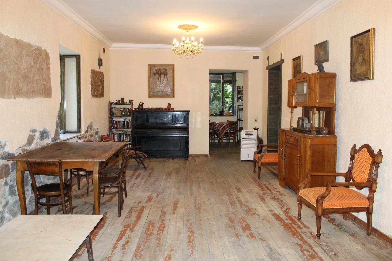 Master'S House Dayan Hotel Yerevan Luaran gambar